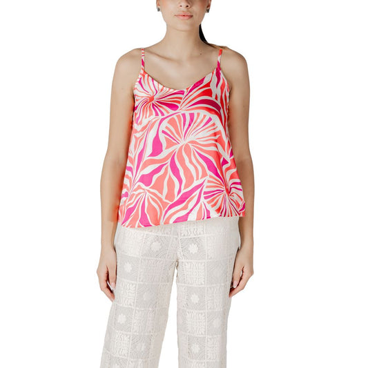 Tank Top by Only for women in polyester multicolor showcases a meticulous silhouette, artfully finished with a meticulous and sleeveless for a sophisticated, meticulous look.
