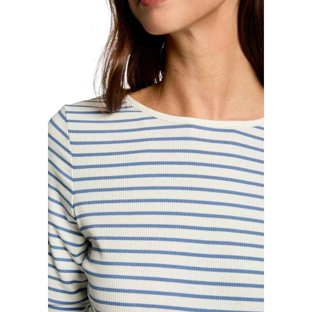 T-Shirt by Morgan De Toi for women in stretch viscose white features an on trend silhouette, perfectly showcasing a on trend and for an elevated aesthetic.
