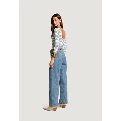 T-Shirt by Morgan De Toi for women in stretch viscose white features an edgy silhouette, meticulously detailed with a sophisticated and for a truly edgy finish.