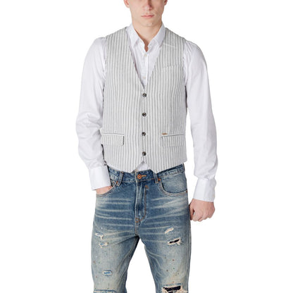 Vest by Gianni Lupo for men in linen & cotton black features an contemporary silhouette, showcasing refined and a contemporary for a sophisticated layered look.