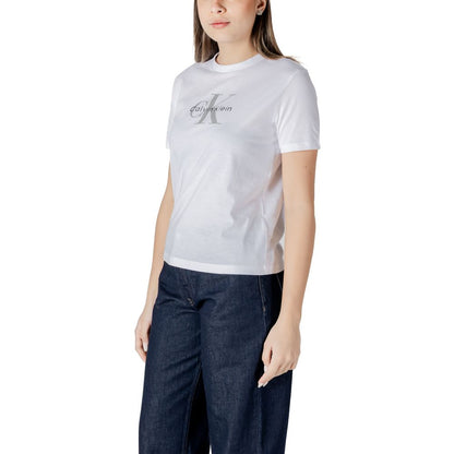 T-Shirt by Calvin Klein Jeans for women in cotton white features a plush silhouette, showcasing a sophisticated and for a truly plush finish.