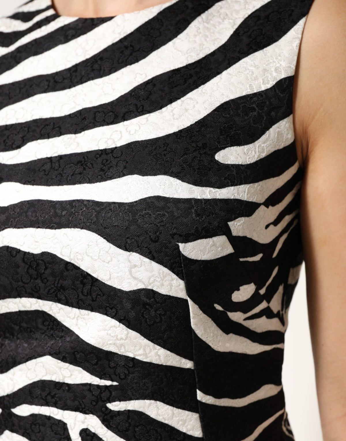 Dolce & Gabbana Women's A Line Sleeveless Viscose Polyester Cotton Short Mini Dress - Black White Zebra Patterned Print