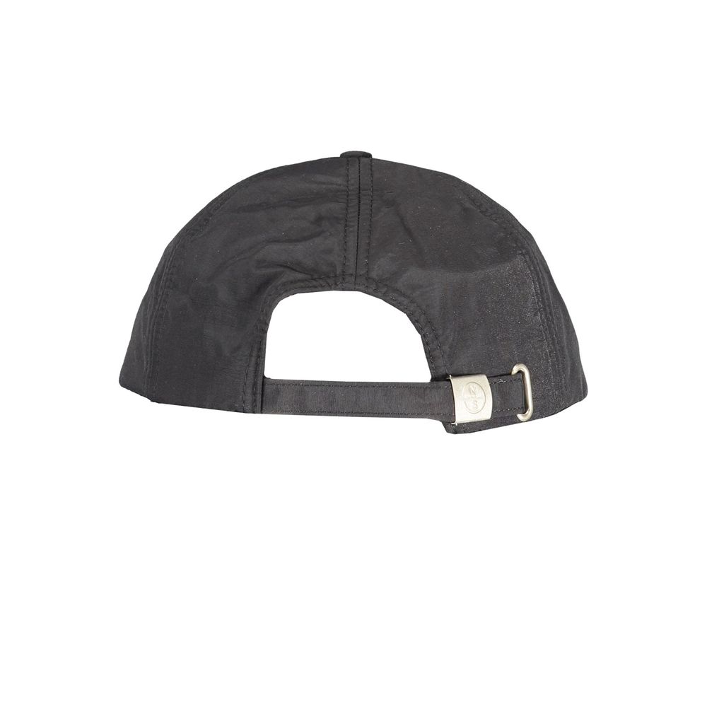 This Baseball Cap by North Sails for men in polyamide & polyester black presents a distinguished silhouette, meticulously showcasing the signature aesthetic and high-end profile of the Essence The Blend Polyamide & Polyester Baseball Cap.