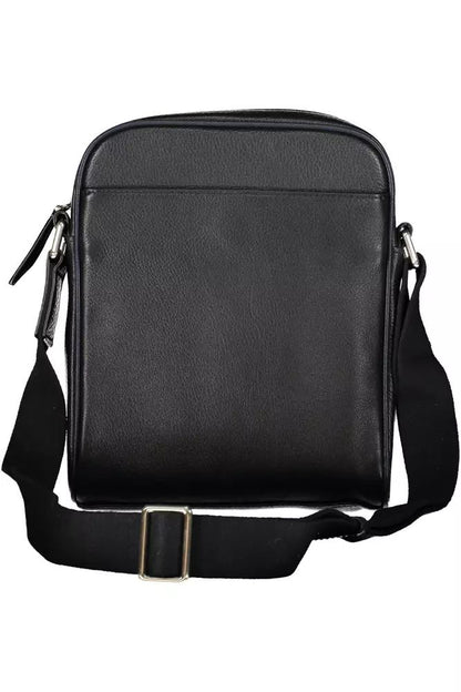 Elegant Leather Shoulder Bag with Contrasting Details