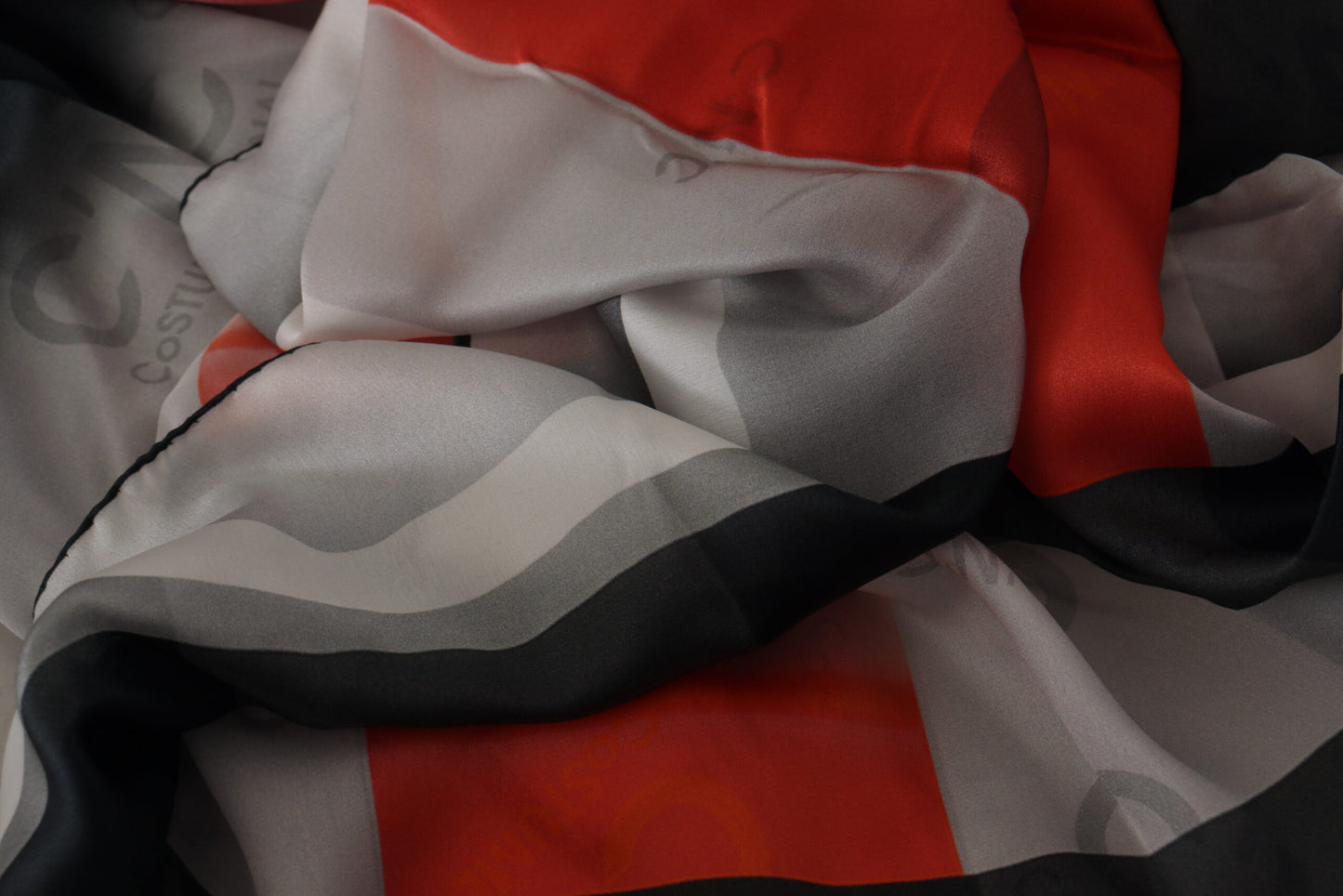 Costume National Gray Red Shawl Foulard Wrap Scarf - Designed by Costume National Available to Buy at a Discounted Price on Moon Behind The Hill Online Designer Discount Store